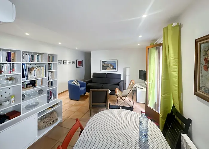 Apartment Des Lices Saint-Tropez